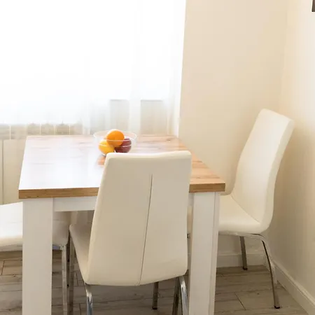 Alexis Spacious Classic مامايا