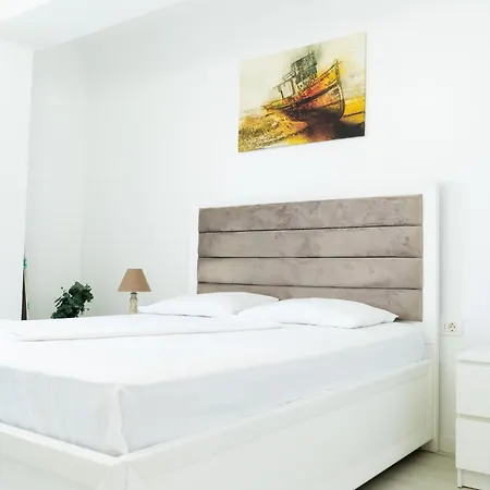 Alexis Spacious Classic *